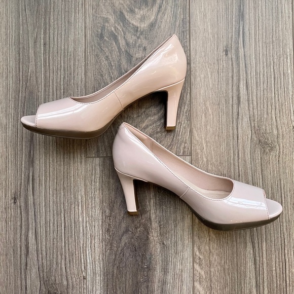 Clarks Adriel Phylis Pink Peep Toe Pump 